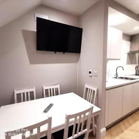 Lovely 2bed With Patio & Fast Reliable Wifi