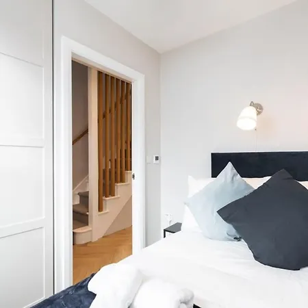 Lovely 2bed With Patio & Fast Reliable Wifi